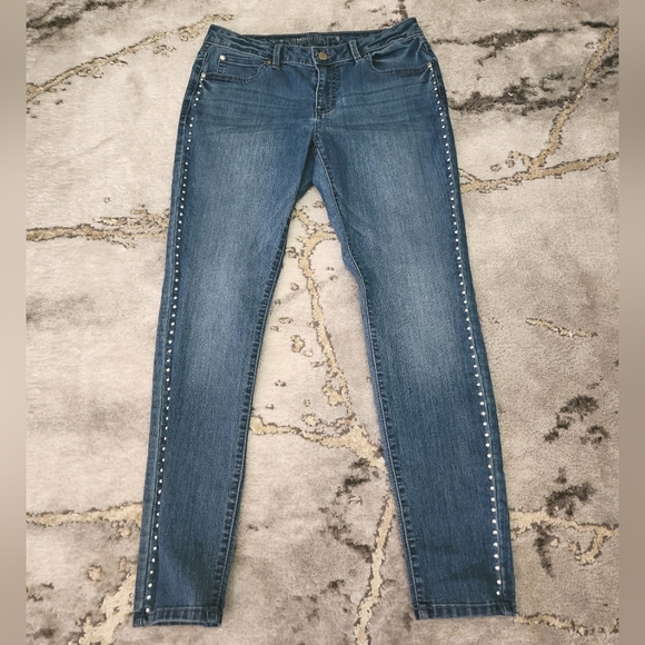 Jennifer Lopez Skinny Jeans Size 8 - Trendy Silver Studs - Chic Street Style - Picture 12 of 13